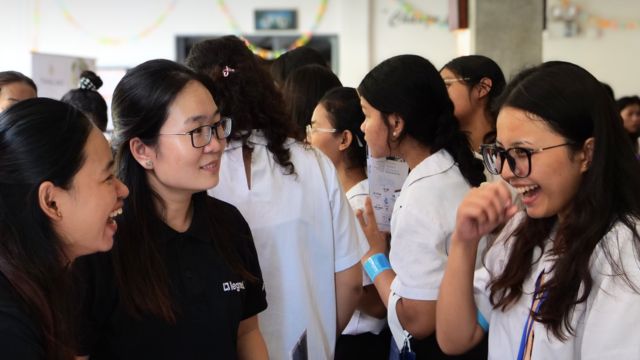 Career Fair 2025 – Happy Chandara – Toutes à l’école
